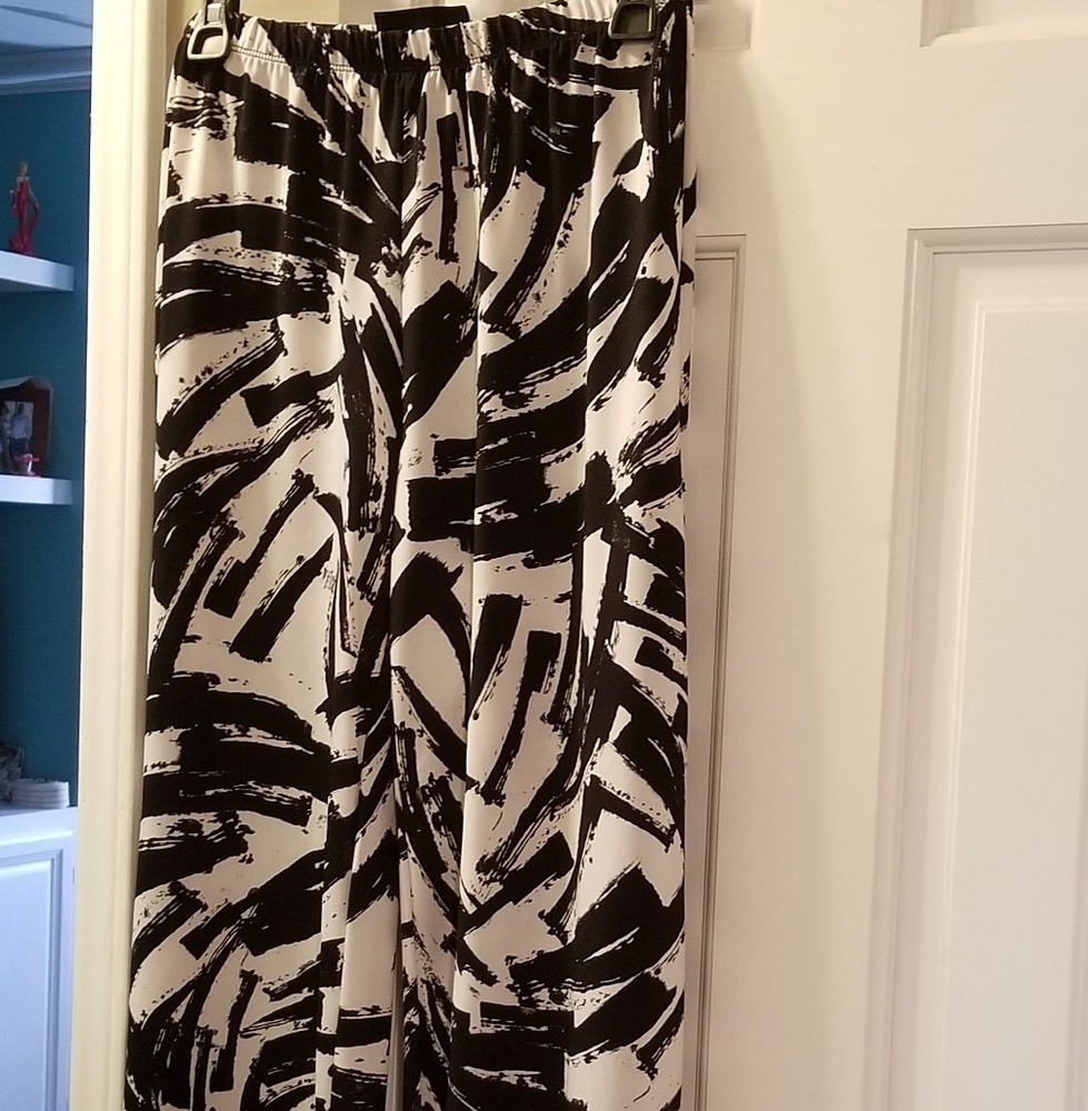 Ladies loose fitting pants